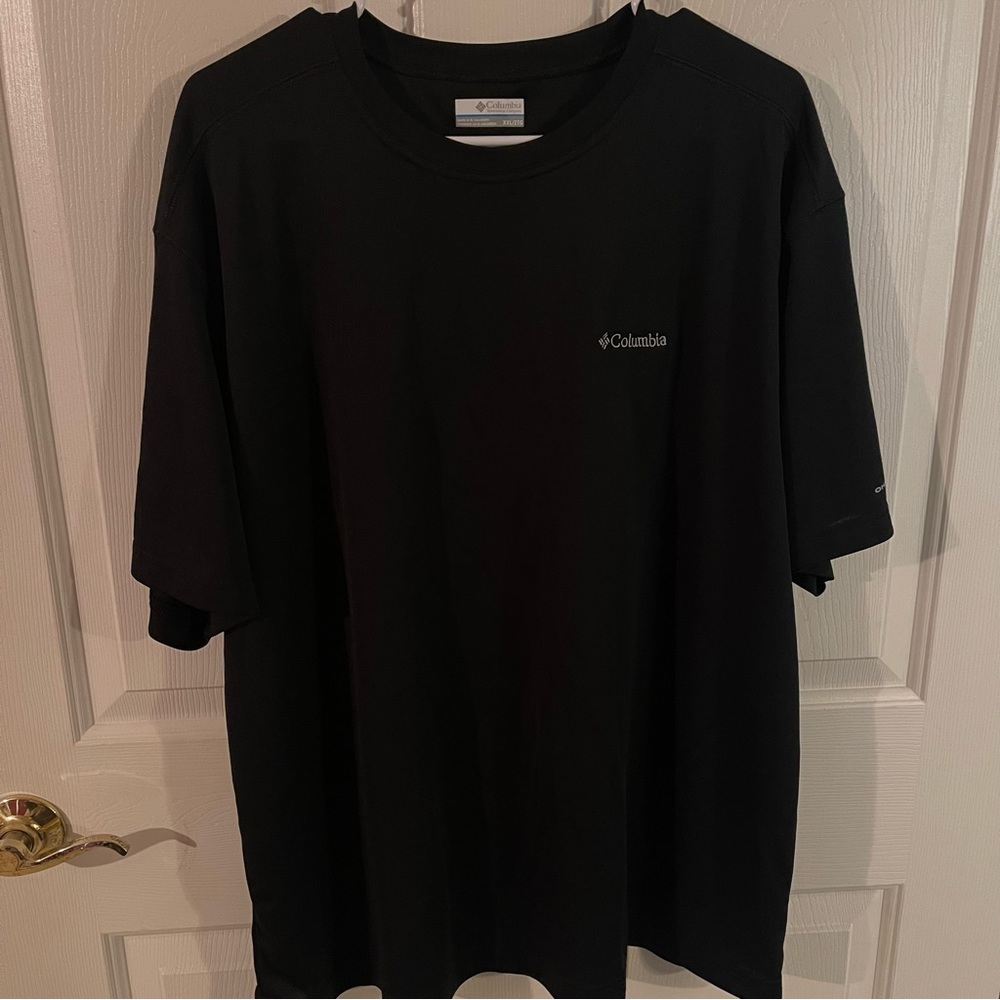 Columbia Omni wick black shirt size XXL